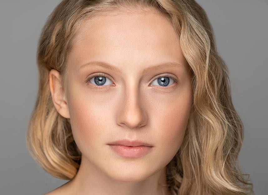 눈썹을 볼륨 있게 만드는 방법